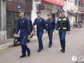 新春走基层｜长沙消防：“商圈勤务”守安全