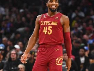 NBA常规赛明天2月11日赛程：雷霆PK鹈鹕，勇士PK雄鹿，湖人PK爵士