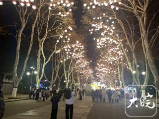 春节假期 合肥逍遥津灯会接待游客约15万人次