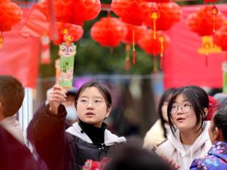 江西上高：欢天喜地闹元宵