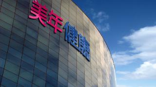 “健康小美”AI智能主检批量上线，美年健康引领行业变革