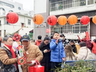 新春走基层 | 云岩区金仓社区：情满百腊井 灯火映团圆