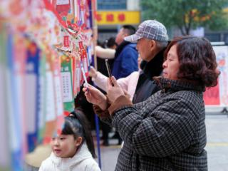 渝北区图书馆举办“我们的节日·元宵”猜谜活动