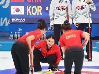 亚冬会女子冰壶决赛：中国2-7不敌韩国获得亚军