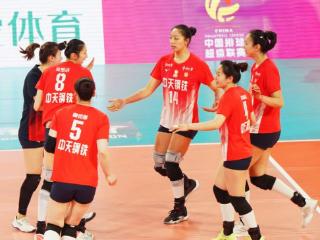 排超四强赛第四轮：江苏女排3-1天津，龚翔宇轰29分，辽宁胜上海