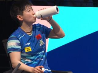 4-0！实在太强了！孙颖莎直落四局击败陈幸同，率先晋级女单决赛