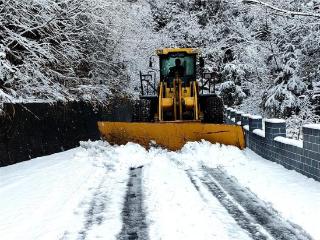 以 “雪” 为令 黄山公路全力守护出行平安路