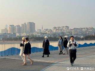 周末要下雨啦！明晚起大风降温一起来袭，平均降温6-8度