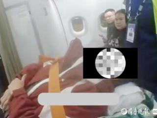 乘客突发不适，青岛航空一航班紧急备降！万米高空上演生命救援