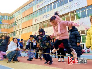 邢台市襄都区二幼开展晨间户外体育活动