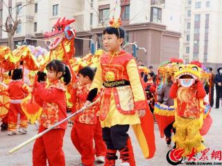 非遗传承意韵悠远 一起看青岛这所幼儿园的孩子玩转二月二！