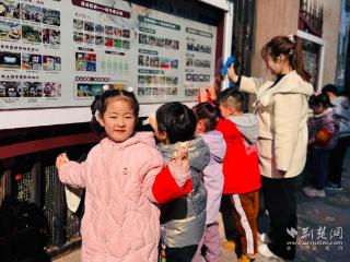 传承雷锋精神，稚乐幼儿园师幼践行劳动之美