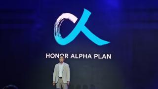 荣耀新任CEO李健发布阿尔法计划：5年投入100亿美元建设AI生态