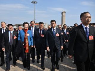 两会直击：把更多浙江声音带到盛会