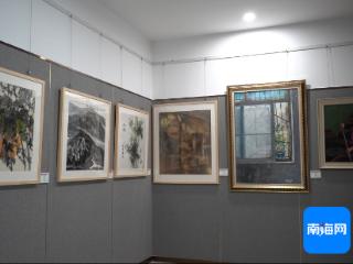 万宁市农民画作品专题展在省文化馆展出