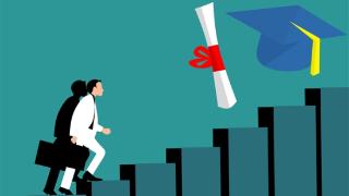 AI回答养育小孩到大学毕业要多少钱上热搜：约需68万