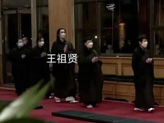 “失踪”20年，王祖贤58岁公开了新身份