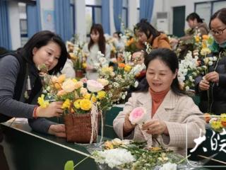 医路繁花 用春天第一束鲜花致敬