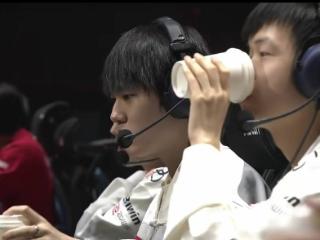 LPL“死亡榜单”引热议，TheShy再入选，TES除上单外，都榜上有名