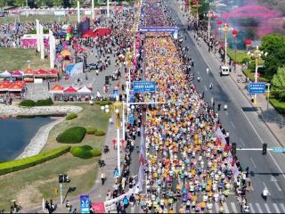 2小时8000名额所有项目报满！潍坊马拉松火爆的背后