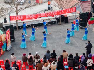 三河市举办“文艺赋能·春约福山”文化名家演出活动