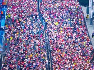 早安重庆 | 人潮涌动【3月11日】