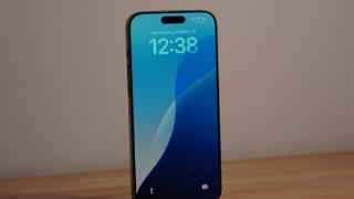 苹果AI中文版终于来了：iOS 18.4 Beta 3上线