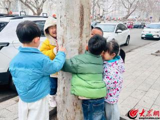 春日有约 “植”此青绿 沂南县第一实验幼儿园植树节活动