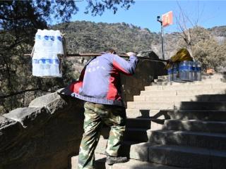 山东大学“挑山路 寻山迹 传山志”实践服务团赴泰安开展劳动价值观调研，赋能沂蒙地区劳动教育