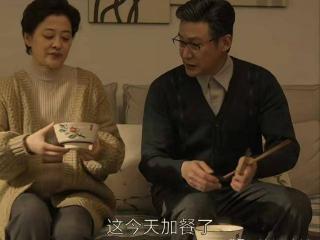 《六姊妹》欧阳宝50岁就秃头，才懂张建国为何说娶了何家丽是享福