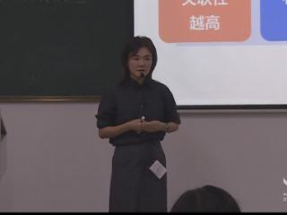 电商课堂引入AI工具 学生用DeepSeek“造金饭碗”