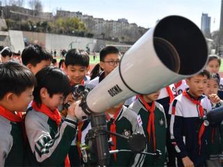 山东青岛：天文科普 激发科学兴趣