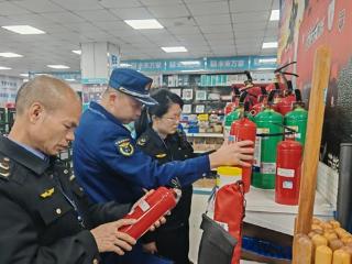 贺州：开展消防产品整治行动 共收缴假冒伪劣消防产品30余件