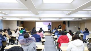 柳职大DeepSeek本地化部署 激活区域经济“AI+”动能