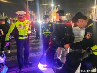 扣留电摩16辆，传唤17人，这一晚，阳谷多警种联合出击