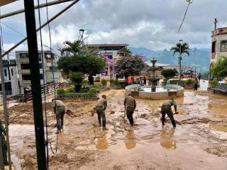 厄瓜多尔冬季暴雨致20人死亡 超10万人受影响