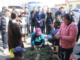 莒南县岭泉镇组织共富工坊外出观摩学习活动