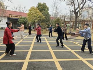 老年大学进社区，仙营街道仙营社区太极健身展风采