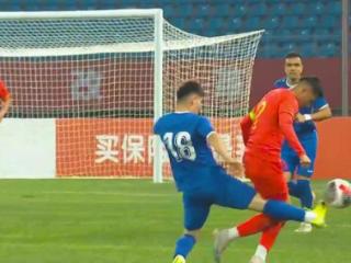 0-0！国足U22闷平对手，艾菲尔丁失“绝杀球”，U20小将发挥出色