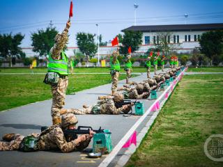 重庆武警：春日练兵忙，勤训轮换激战酣