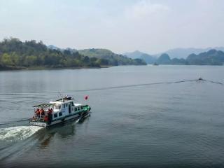 法治“堤坝”守护贵州碧水清流