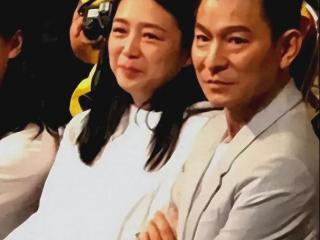 朱丽倩：和刘德华秘恋20年结婚，46岁高龄产子，如今生活幸福