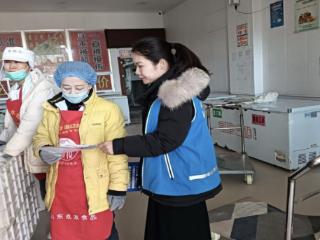 安居街道开发园区开展“节约粮食拒绝浪费”宣传活动