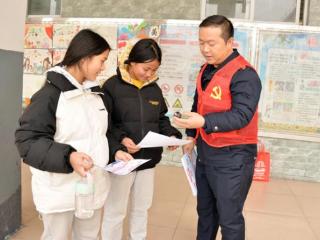 柳州烟草：法治阳光 照亮成长路