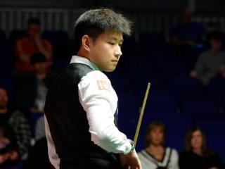 10-3大胜 中国斯诺克天才宣告强势归来轻松晋级112强狂轰四杆破百