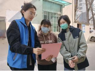 仙营街道秦庄社区开展免费孕前优生健康检查政策宣传活动