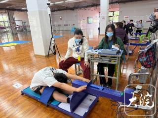 探访合肥中考体育考试现场： 九成考生选择跳绳且满分率高