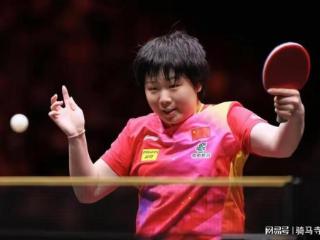 澳门世界杯：蒯曼0-2落后逆转王曼昱，她是如何扳倒世界第二的？