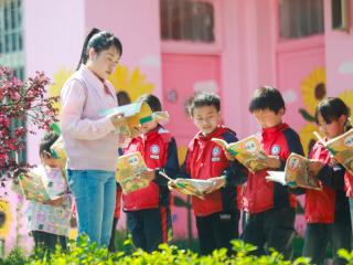 贵州黔西：读书角 品书香 享春光