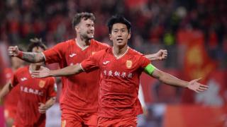 向余望5场7球！媒体人热议：国足该考虑，他是宝剑在国青当斧子